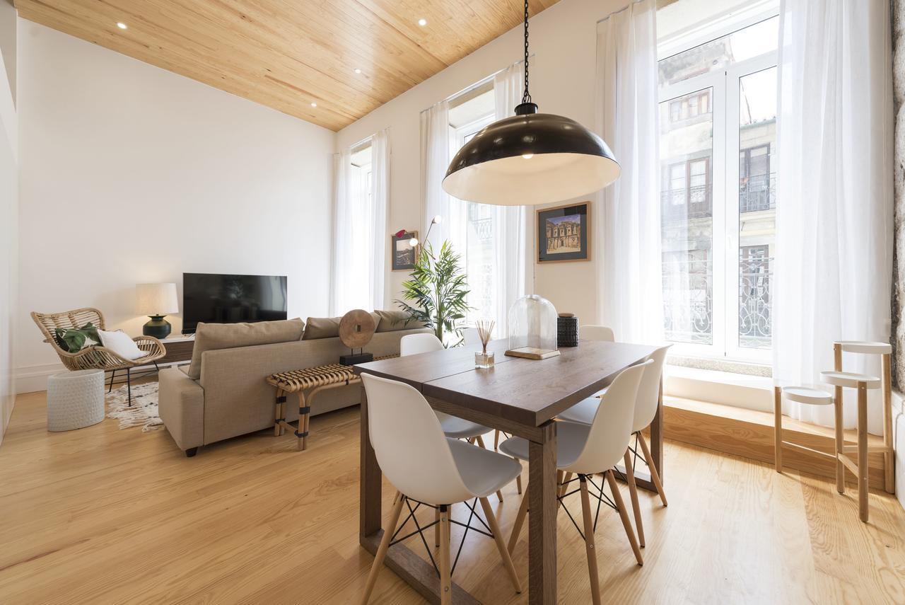 Bmyguest - Downtown Mezzanine Apartment Porto Buitenkant foto
